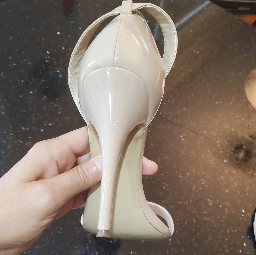 2 for 20$👈Steve Madden Nude Strappy Heels - Picture 3 of 8